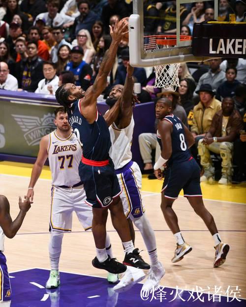 低迷至极!快船近10场比赛仅获1胜惨遭9负 低迷至极!快船近10场比赛仅获1胜惨遭9负